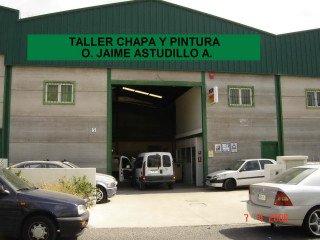 TALLER DE CHAPA Y EN AGÜIMES, CANARIA, O. JAIME A, PINTURA PARA